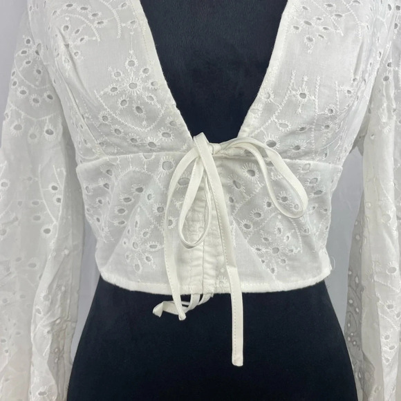 NWT FABONICS White Cotton Louisa Eyelet Tie-front Cropped Top - Picture 5 of 9